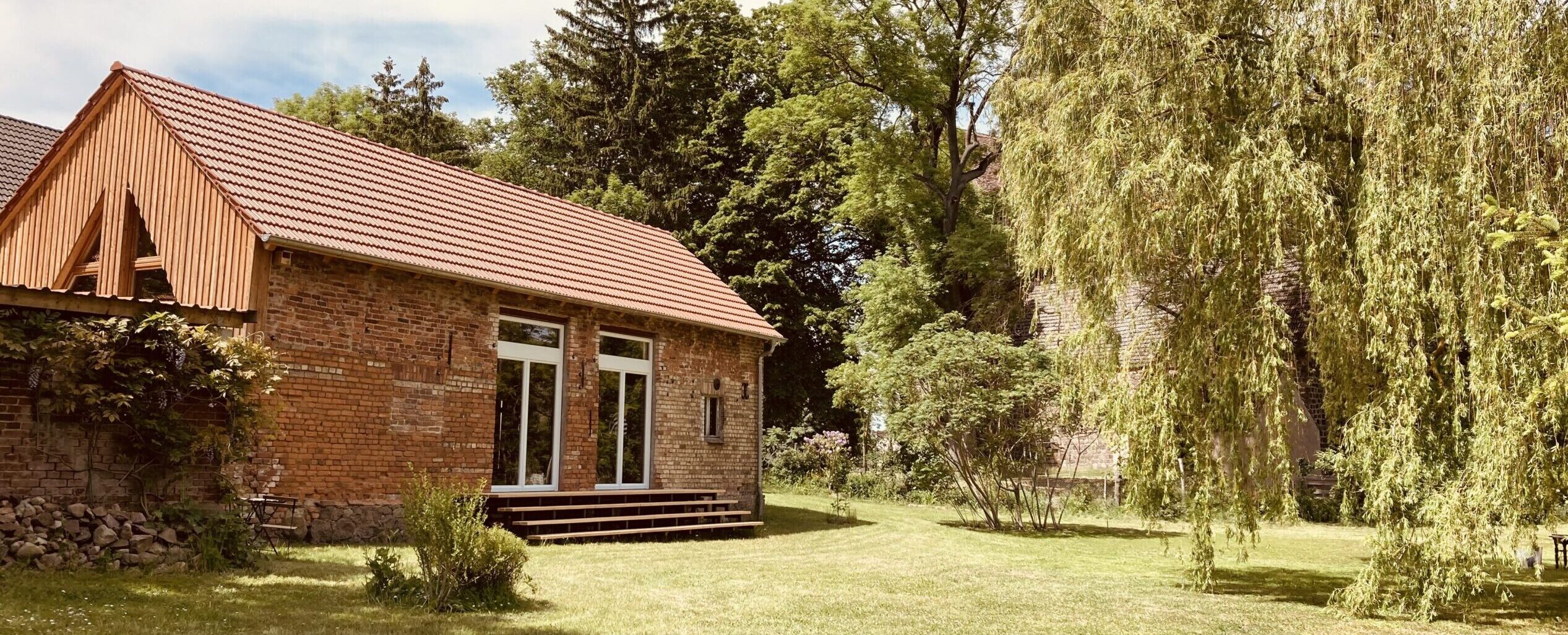 Eventlocation, Location im Grünen, Arbeiten im Grünen, Location auf dem Land, Outdoor Location, Firmenevent, Veranstaltung draussen, veranstaltung im Freien, Besondere Location Brandenburg, Firmenfest Brandenburg, Location Brandenburg, Scheune Brandenburg, Coworking Brandenburg